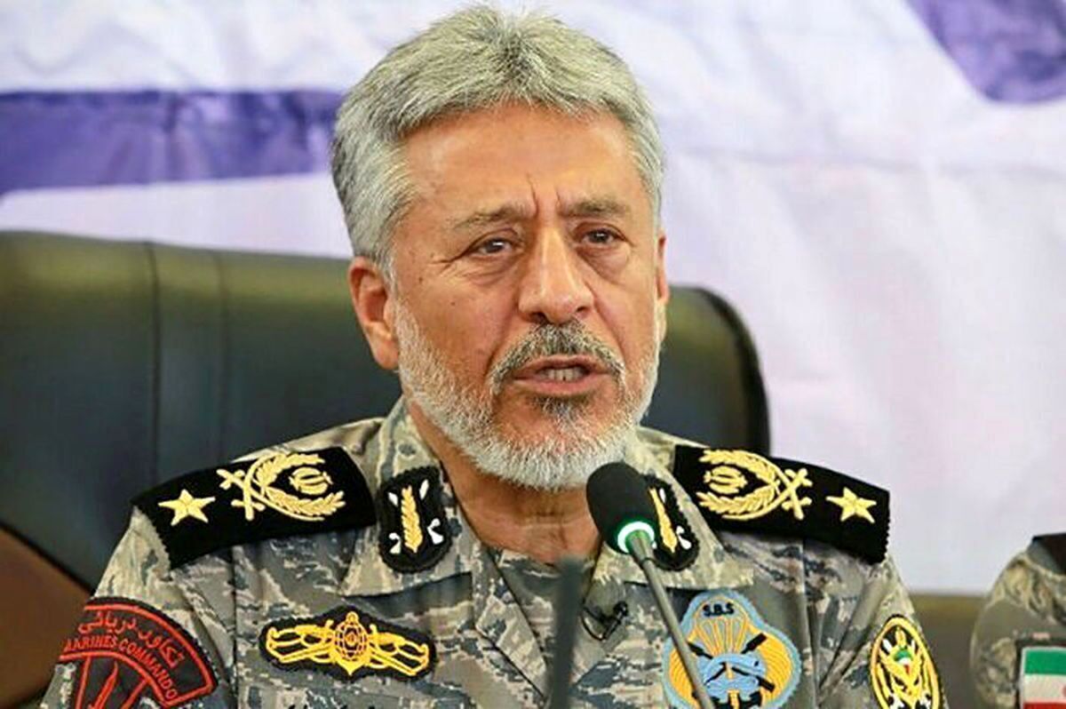 دریادار سیاری: شکست آمریکا در جنگ با ایران در تاریخ ماندگار خواهد شد