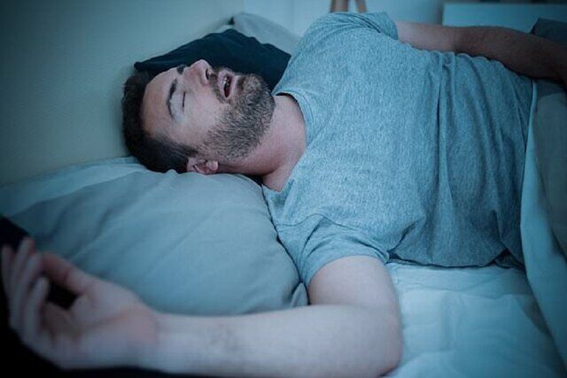 خروپف می‌تواند به مغز آسیب بزند