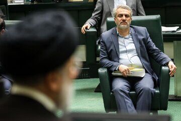 روزنامه دولت:  آیندگان از برکناری مدیری چون فاطمی‌امین تعجب می‌کنند!