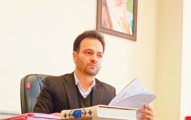 توضیحات جدید دادستانی استان فارس درباره ترور قاضی باقری؛ ایشان در مسیر عزیمت به محل کار مورد حمله 2 نفر با سلاح سرد قرار گرفتند