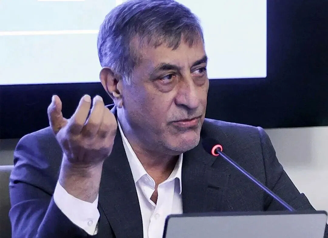 معاون اجرایی پزشکیان: گزارش مقامات امنیتی نشان می‌دهد که استفاده از فیلترشکن‌ها، راه نفوذ دشمن را آسان‌تر کرده/ فروش فیلترشکن‌ها بین ۷ تا ۱۲ هزار میلیارد تومان عواید دارد که به جیب وزارت ارتباطات یا اپراتورها هم نمی‌رود