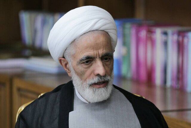 معاون حقوقی رئیس‌جمهور: دفاع اقتصادی مکمل دفاع نظامی از کشور است