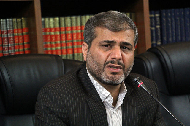 وزارت کشور و پزشکی قانونی سریعا گزارش مرگ مهسا امینی را ارائه کنند
