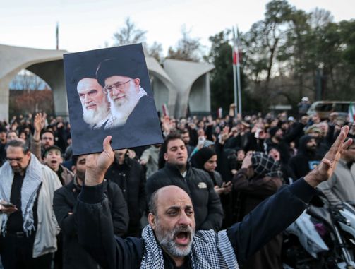 واکنش جمعی از خوانندگان پاپ به شهادت رهبر انقلاب/بر راه روشنش درود می‌فرستیم